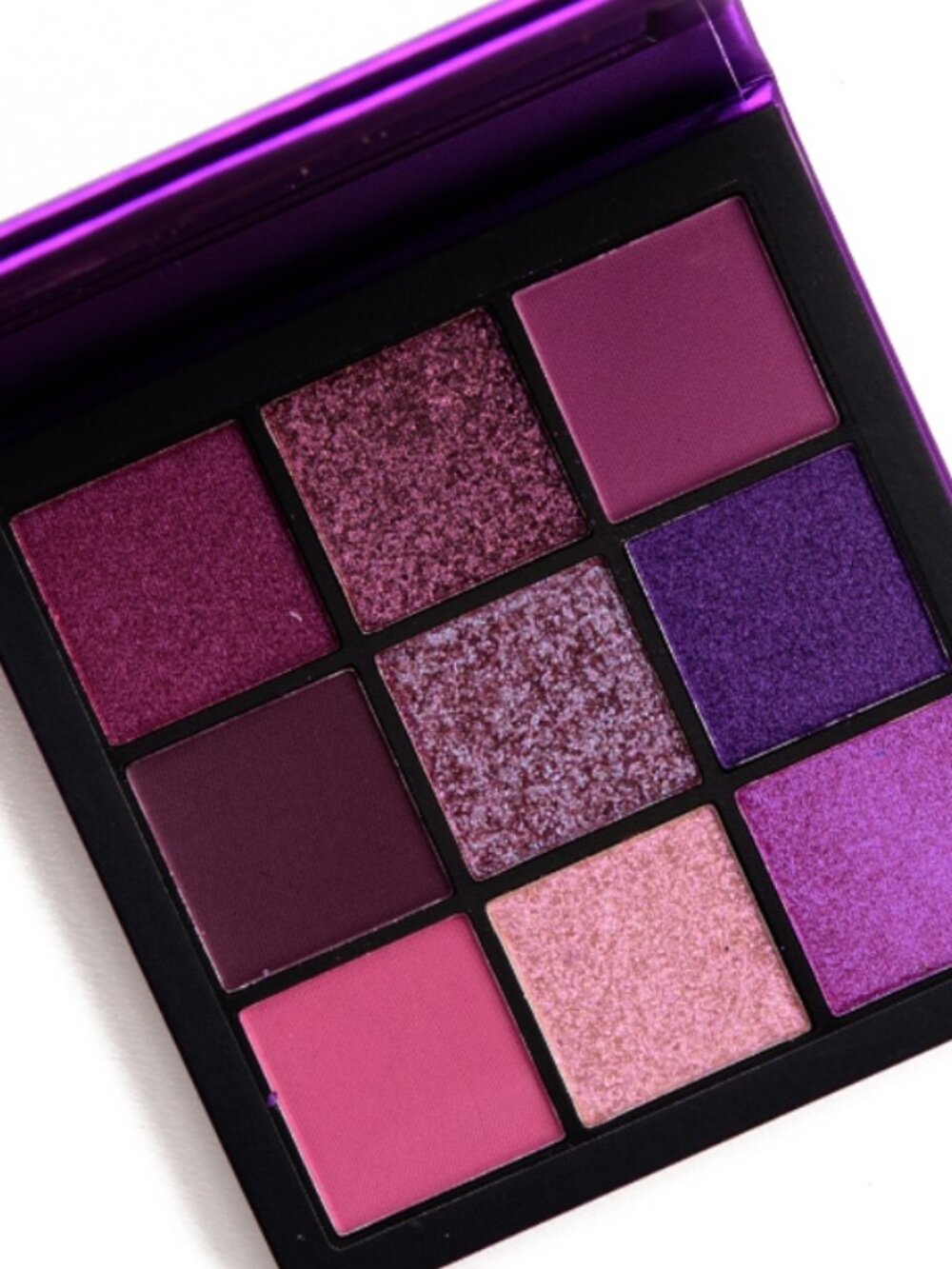 HUDA BEAUTY Amethyst, Emerald, and Sapphire Obsession Eyeshadow Palettes - Picture 8 of 10